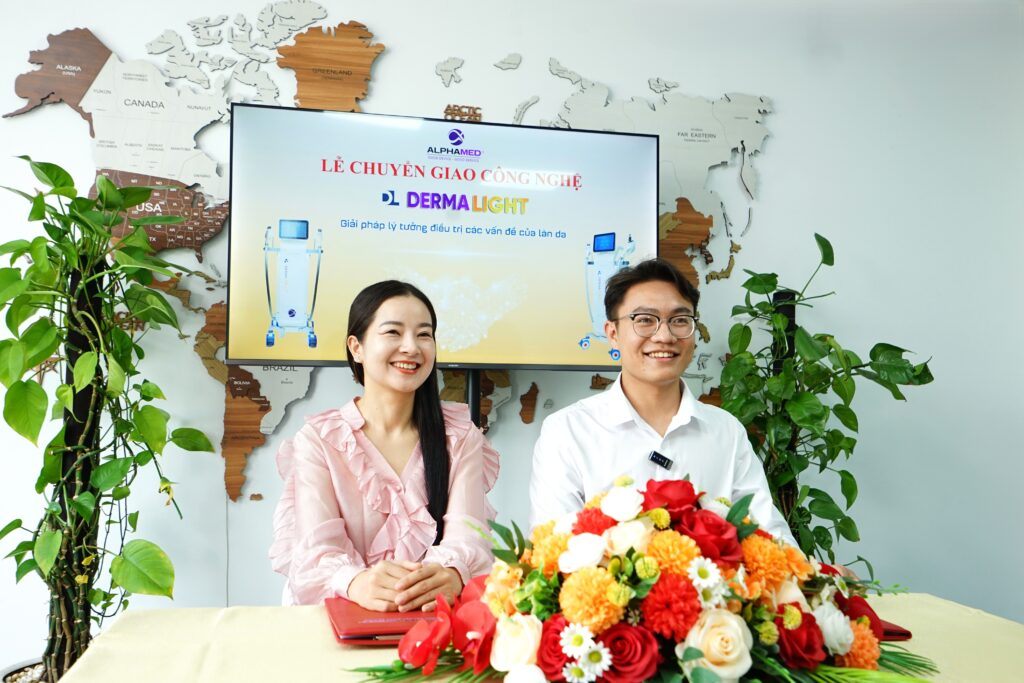 Alphamed Chuyển Giao Công Nghệ DPL DERMA LIGHT Cho Spa Mai Trịnh